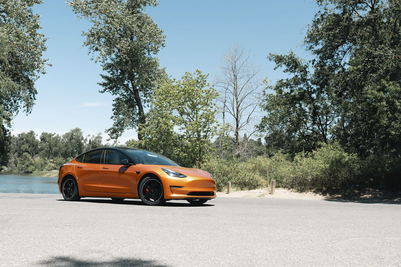 2022 Tesla Model 3 - Petrol P2E - Black | Petrol Wheels